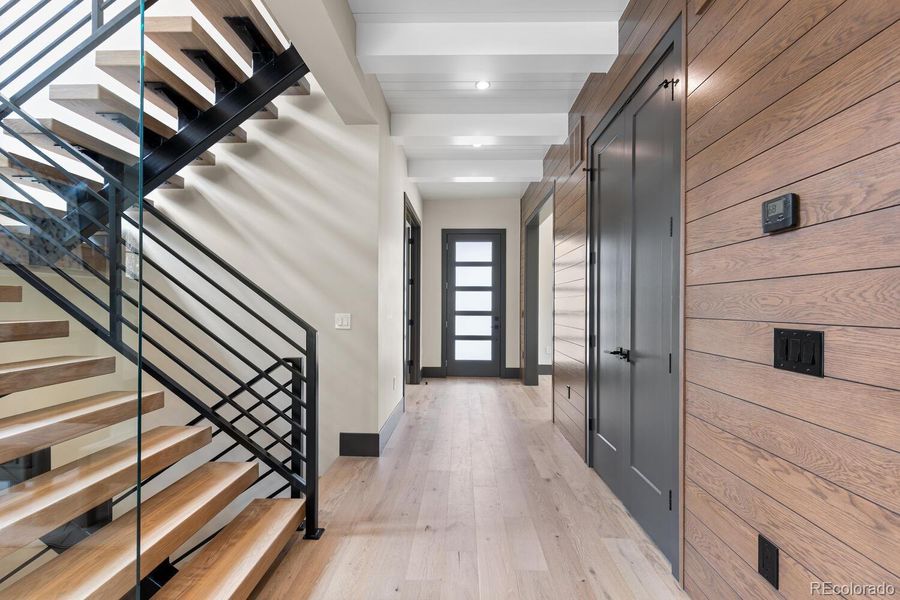 Spacious, unfurnished interior of a new home in , Denver (Image 22).