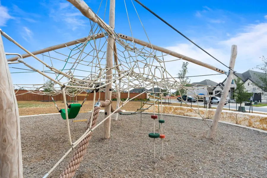 Community amenities in Alsatian Oaks, Castroville (Image 6).