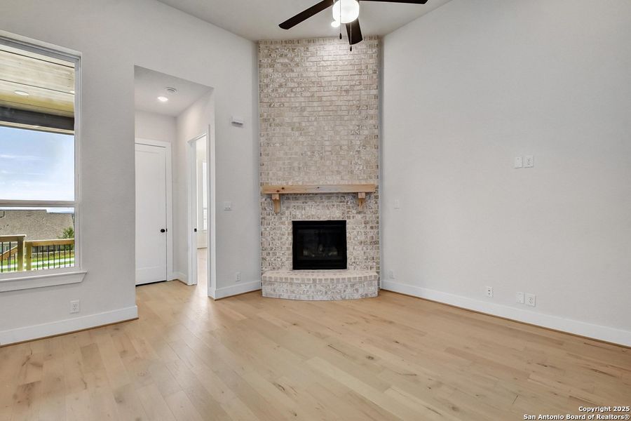 Image 24 of a home in Esperanza. Image 24 of a home in Esperanza.