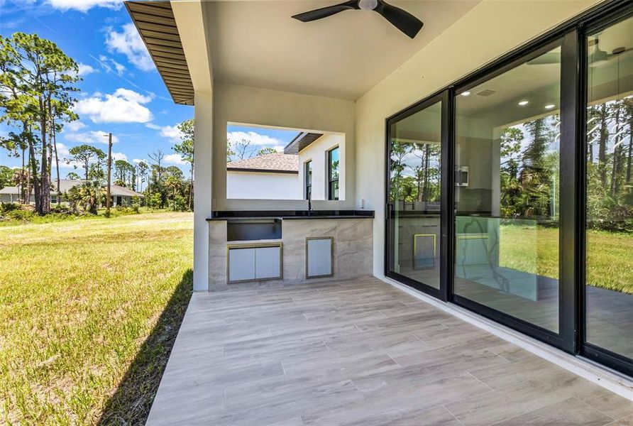 Exterior details and patio area of a home in , Port Charlotte (Image 30).