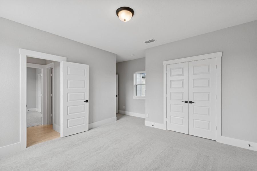 Spacious, unfurnished interior of a new home in Easthaven at Bridgeland Central - Horizon Collection, Cypress (Image 29).