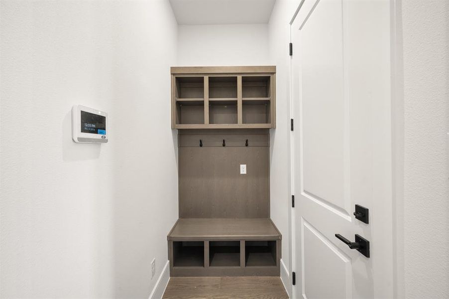 343 Fireblade- Mudroom-1