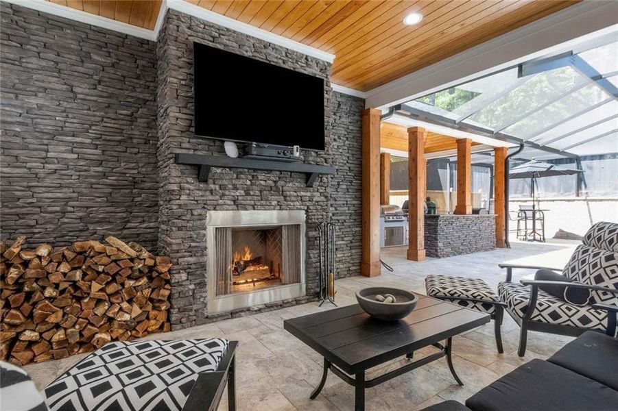 Exterior details and patio area of a home in , Roswell (Image 35).