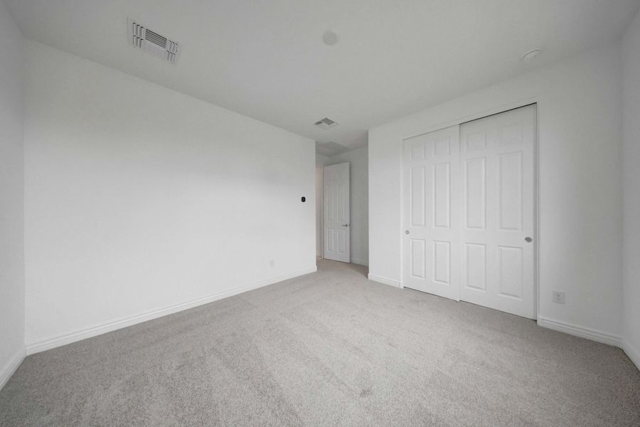 Spacious, unfurnished interior of a new home in Miravida, Surprise (Image 13).