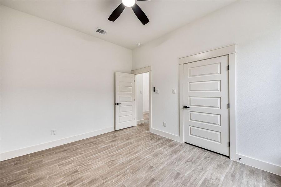 Spacious, unfurnished interior of a new home in , Fort Worth (Image 25).