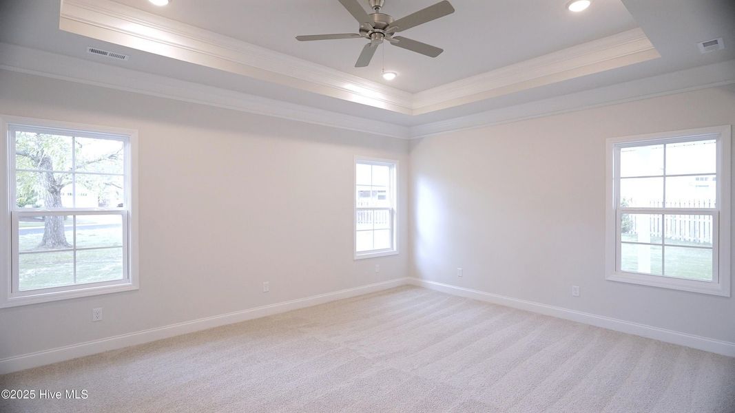 Spacious, unfurnished interior of a new home in Palmetto Creek, Bolivia (Image 14). Spacious, unfurnished interior of a new home in Palmetto Creek, Bolivia (Image 14).
