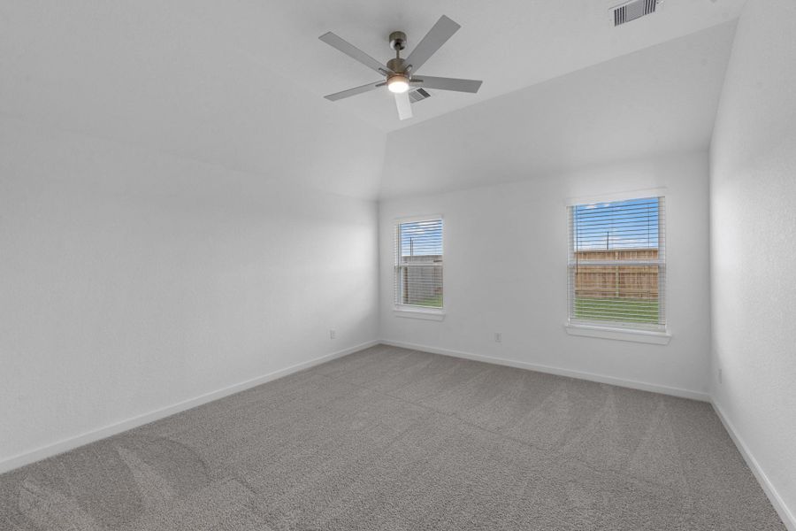 Spacious, unfurnished interior of a new home in Beacon Hill, Waller (Image 14).