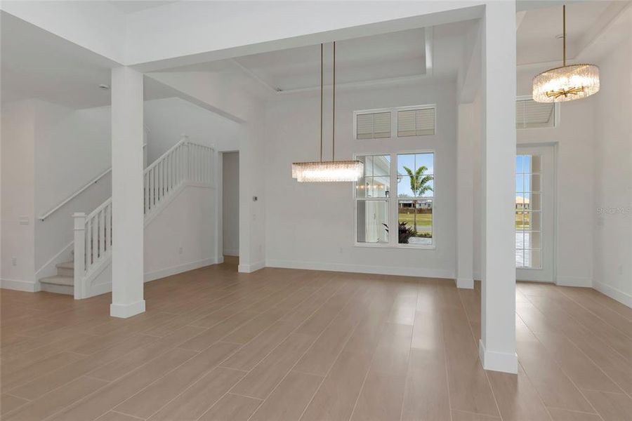 Spacious, unfurnished interior of a new home in , Sarasota (Image 23).