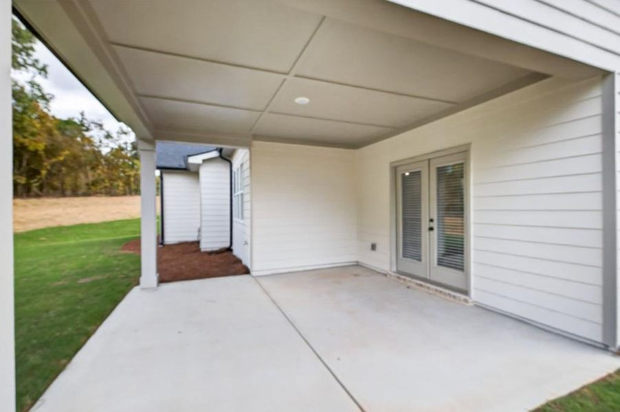 Exterior details and patio area of a home in , Commerce (Image 4).