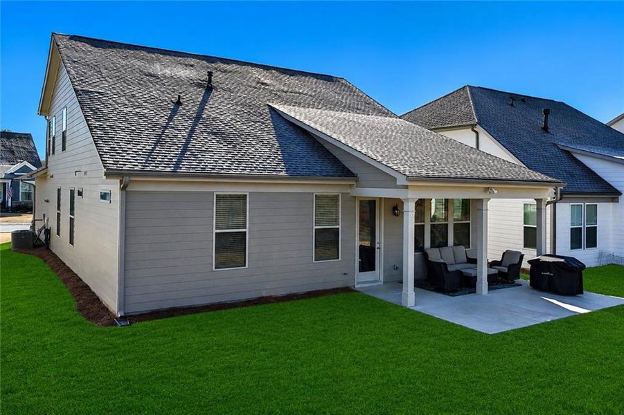 Exterior details and patio area of a home in , Hoschton (Image 3).