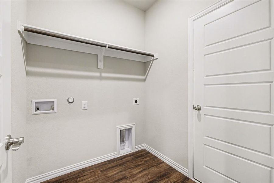 Spacious, unfurnished interior of a new home in Courts Of Bonnie Brae, Denton (Image 21).