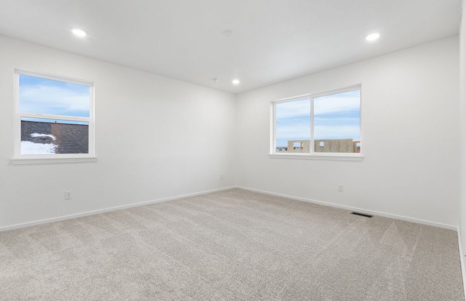 Spacious, unfurnished interior of a new home in Wolf Creek Run West, Strasburg (Image 14). Spacious, unfurnished interior of a new home in Wolf Creek Run West, Strasburg (Image 14).