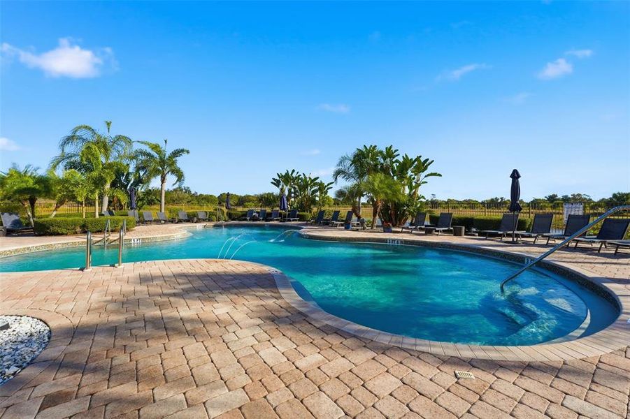 Community amenities in , Port Charlotte (Image 37).