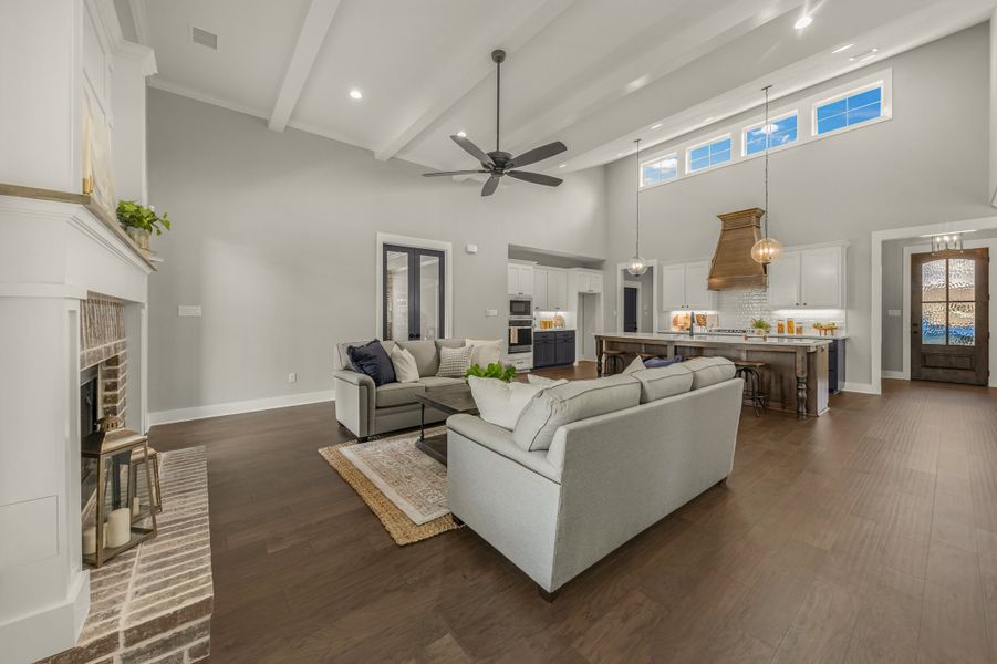 Representative furnished interior of a home built from the The Savannah by Reece Homes in Stella Ranch, Bryan (Image 54). Representative furnished interior of a home built from the The Savannah by Reece Homes in Stella Ranch, Bryan (Image 54).