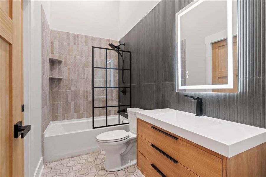 Furnished interior view inside a new home in , Ellijay (Image 13).