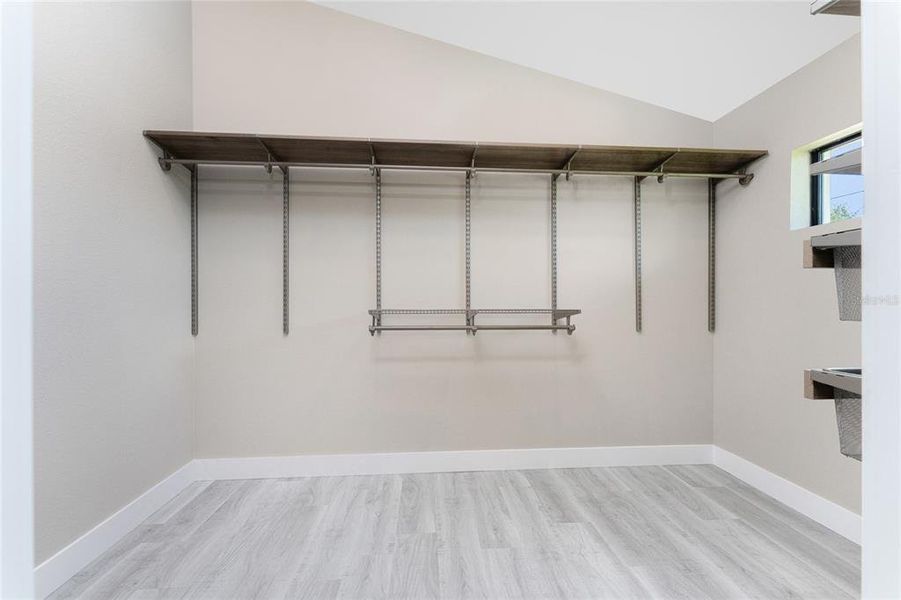 Spacious, unfurnished interior of a new home in , Rotonda West (Image 21).