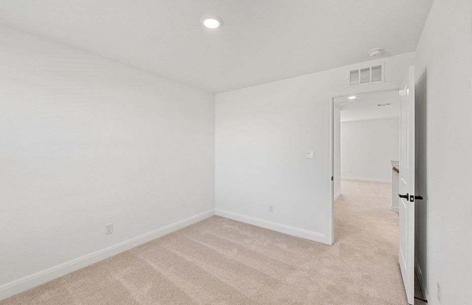 Spacious, unfurnished interior of a new home in Lagos, Manor (Image 11). Spacious, unfurnished interior of a new home in Lagos, Manor (Image 11).