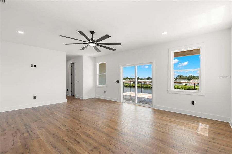 Spacious, unfurnished interior of a new home in , Safety Harbor (Image 54).