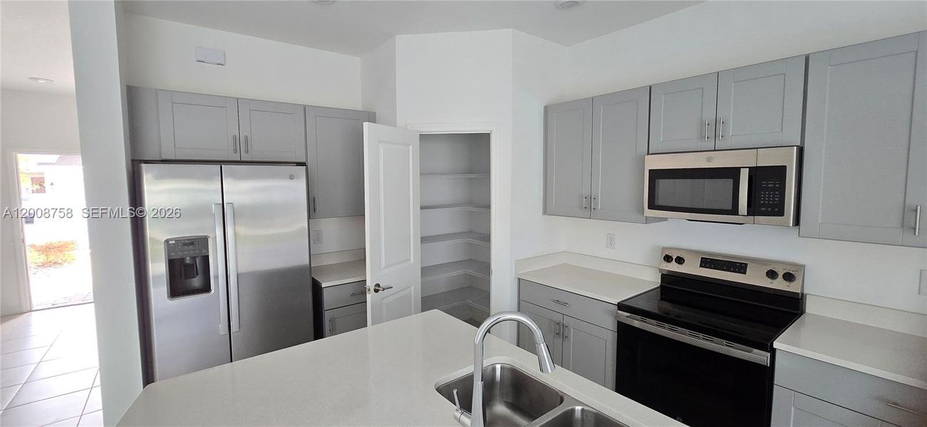 Furnished interior view inside a new home in , Davenport (Image 8).