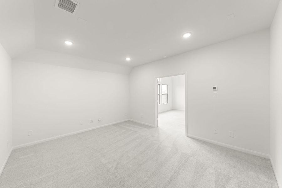 Spacious, unfurnished interior of a new home in Nelson Lake, Rockwall (Image 21).