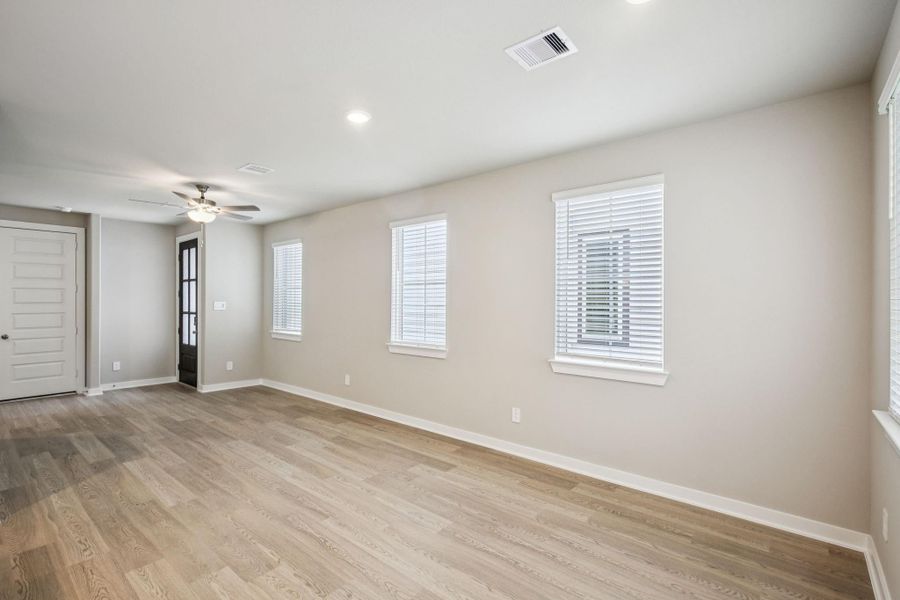 Photo is not of the actual home but is an inspirational photo of builder’s model home and may depict options, furnishings, and/or decorator features that are not included. Photo is not of the actual home but is an inspirational photo of builder’s model home and may depict options, furnishings, and/or decorator features that are not included.