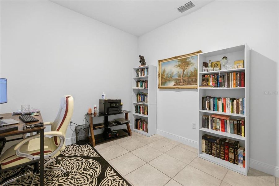 Furnished interior view inside a new home in , Ocala (Image 16).