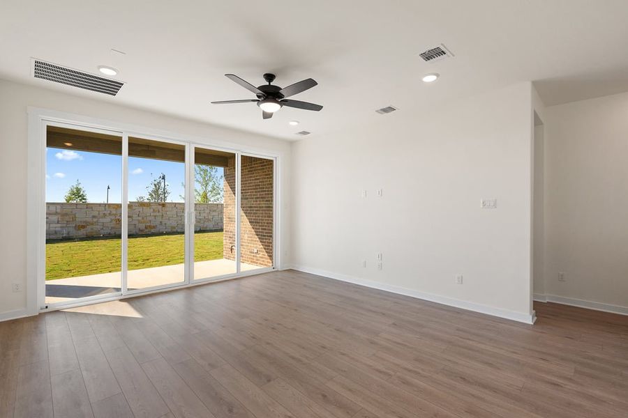 Spacious, unfurnished interior of a new home in Flora, Hutto (Image 27).