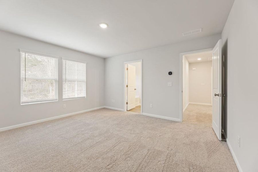 Spacious, unfurnished interior of a new home in Belleview Manor, Fairburn (Image 20).