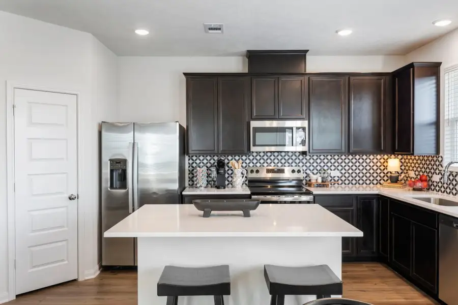 Furnished interior view inside a new home in Grand Lake, Snook (Image 25).