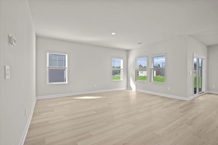 Spacious, unfurnished interior of a new home in Holland Park, Spartanburg (Image 11). Spacious, unfurnished interior of a new home in Holland Park, Spartanburg (Image 11).
