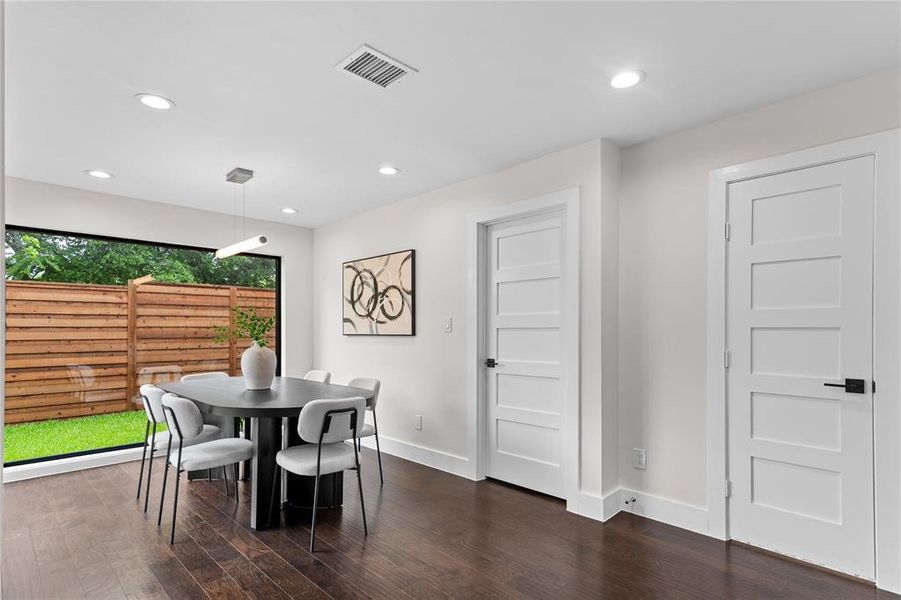 Furnished interior view inside a new home in , Dallas (Image 13).