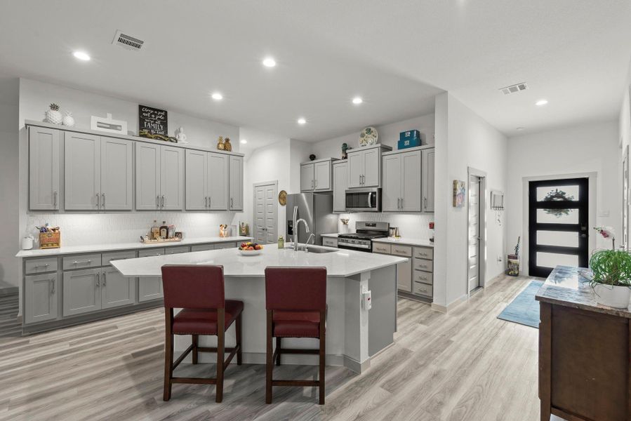 Furnished interior view inside a new home in Westwood, League City (Image 14). Furnished interior view inside a new home in Westwood, League City (Image 14).