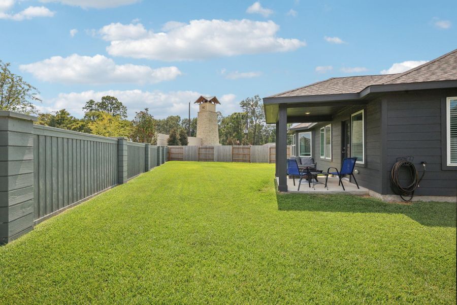 Front exterior of a new home in Sundance Cove - Classic Series, Crosby, TX, highlighting curb appeal (Image 2). Front exterior of a new home in Sundance Cove - Classic Series, Crosby, TX, highlighting curb appeal (Image 2).