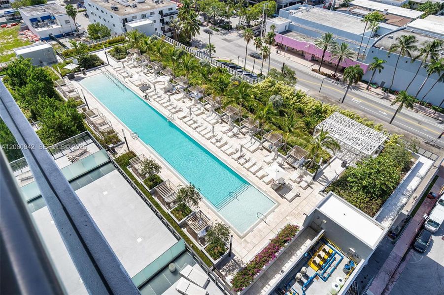 Community amenities in , Miami Beach (Image 53).