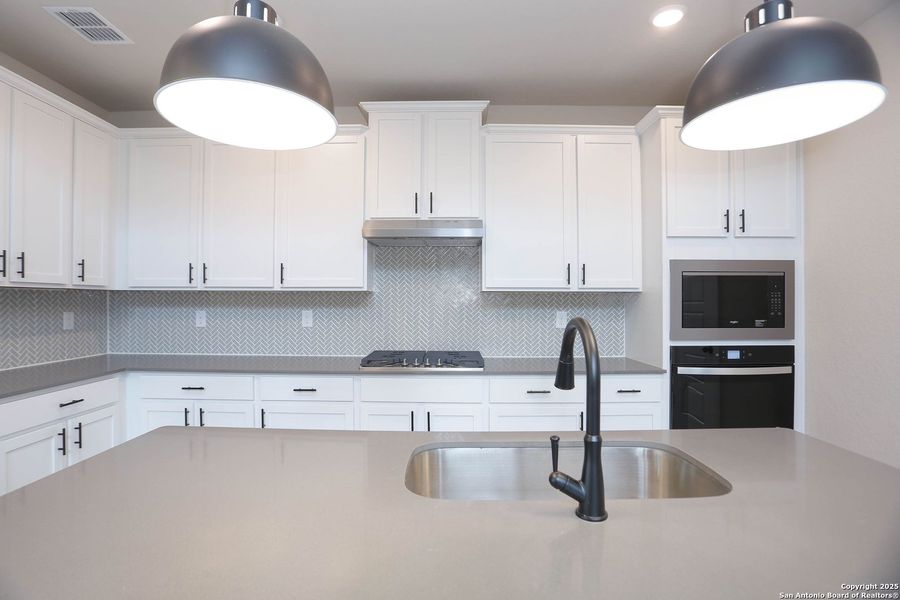 Furnished interior view inside a new home in Vista Ridge, Live Oak (Image 8). Furnished interior view inside a new home in Vista Ridge, Live Oak (Image 8).