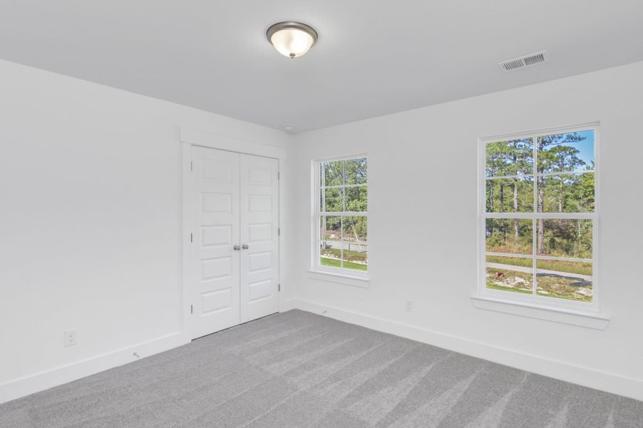 Spacious, unfurnished interior of a new home in Ashton Lakes, Lexington (Image 39).