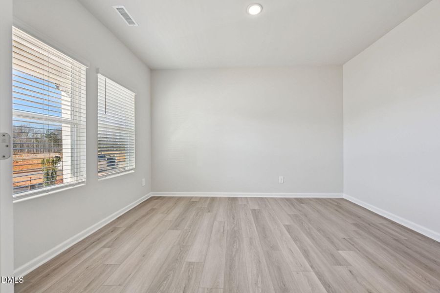 20-web-or-mls-Raleigh - Oak Manor - 113