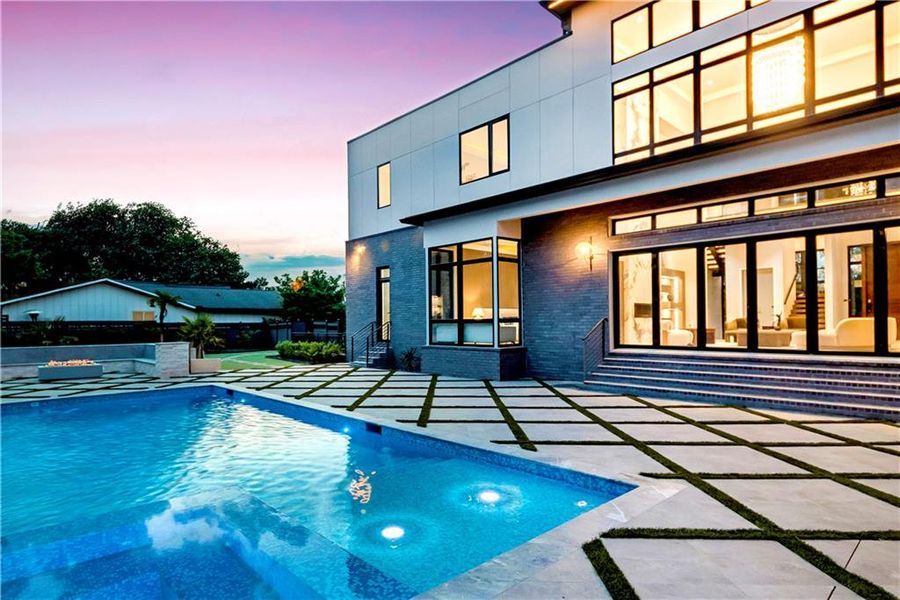 Image 65 of a home in .