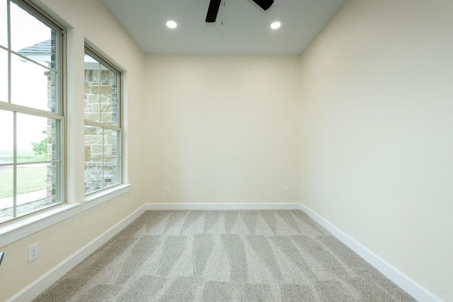 Spacious, unfurnished interior of a new home in , Blue Ridge (Image 22).