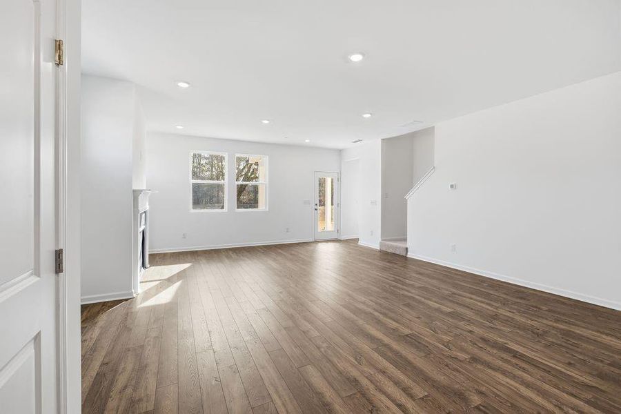 Spacious, unfurnished interior of a new home in Windance Lake, Loganville (Image 21).