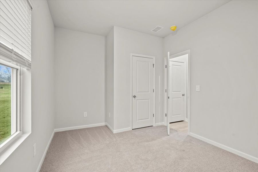 Spacious, unfurnished interior of a new home in Pleasant Brook, Piedmont (Image 12).