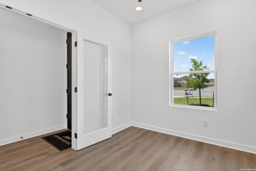 Spacious, unfurnished interior of a new home in Saddlebrook Ranch, Schertz (Image 22).