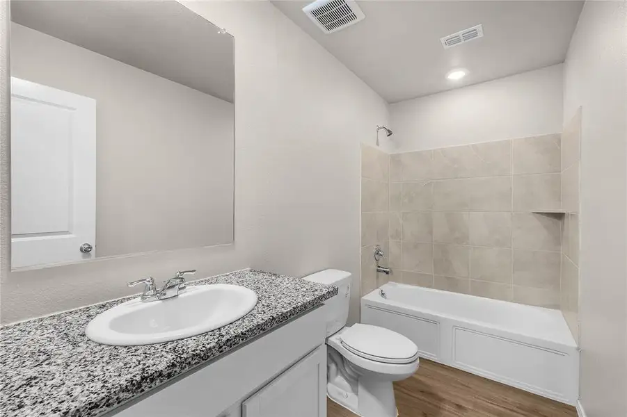 Furnished interior view inside a new home in , Fort Worth (Image 9).