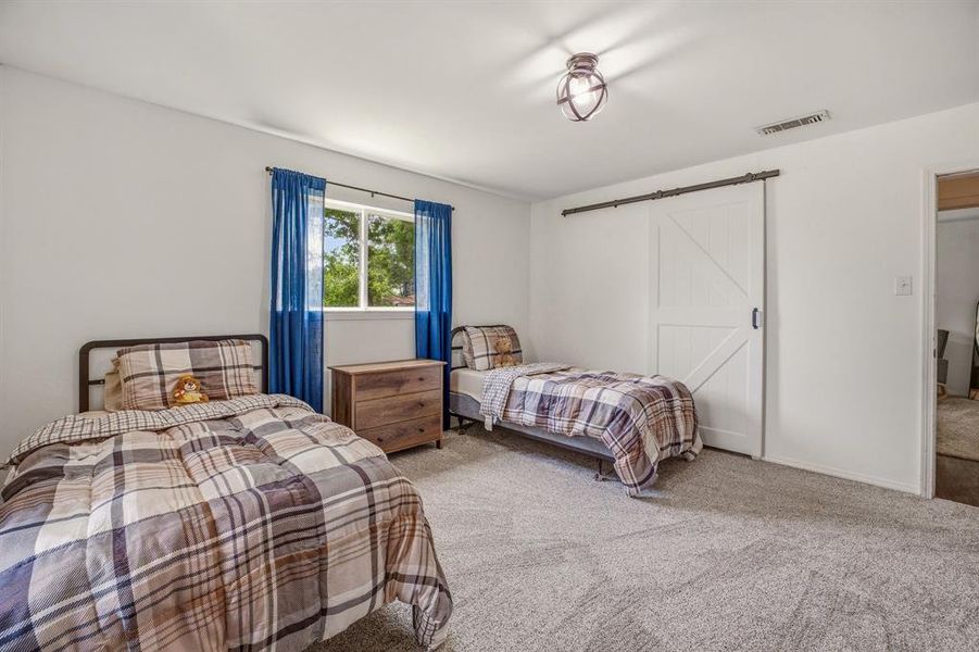 Furnished interior view inside a new home in , Mingus (Image 15).