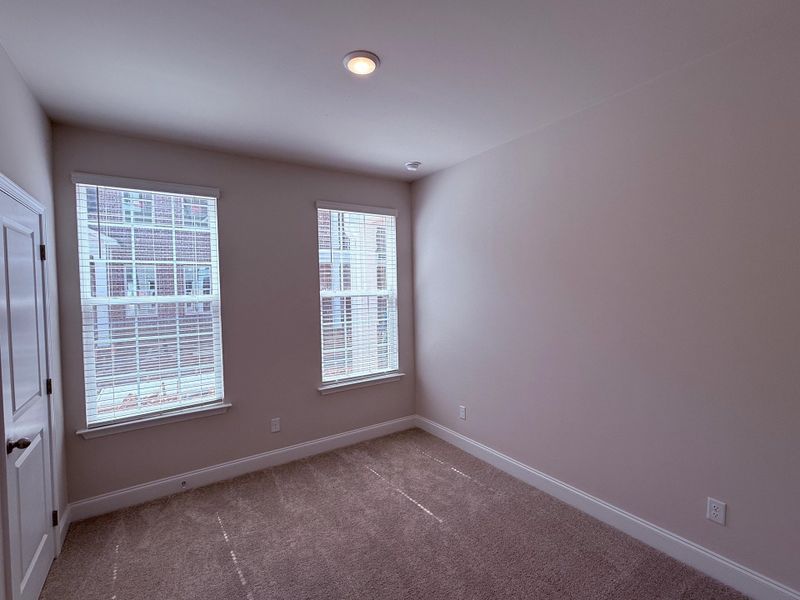 Spacious, unfurnished interior of a new home in Promenade at Clari Park, Murfreesboro (Image 9).
