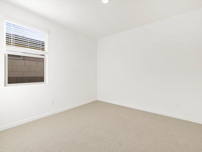 Spacious, unfurnished interior of a new home in Bella Vista Farms Estate Series, San Tan Valley (Image 12).