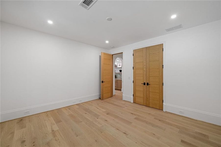Spacious, unfurnished interior of a new home in , Atlanta (Image 54). Spacious, unfurnished interior of a new home in , Atlanta (Image 54).