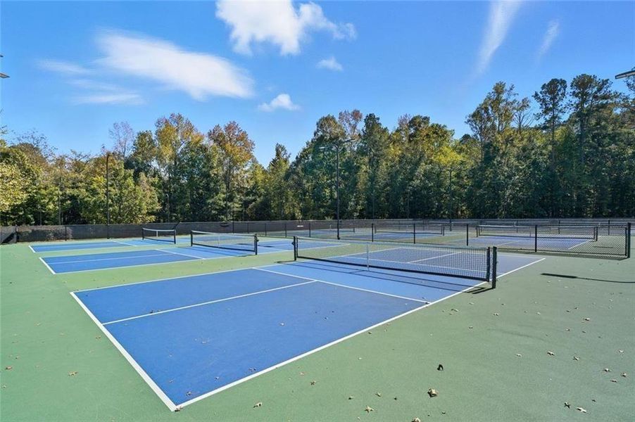 Community amenities in Riverwood, Dallas (Image 50).