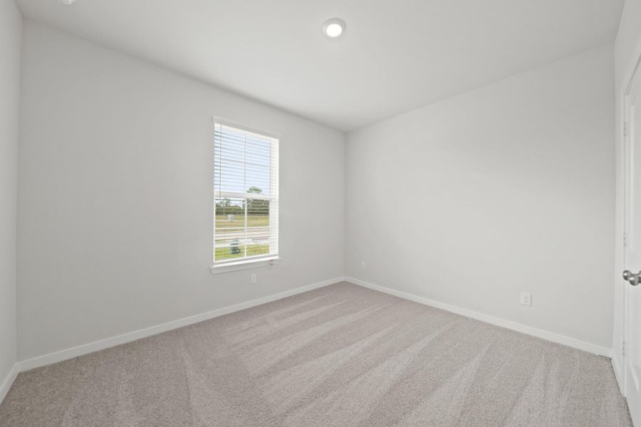 Spacious, unfurnished interior of a new home in Russell Ranch, Bay City (Image 26).