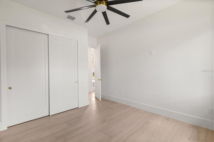 Spacious, unfurnished interior of a new home in , Sanford (Image 27).